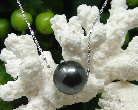 14.5 mm Tahitian Pearl with Black Diamond Accent Set 14 ct. White Gold Box/Cube Chain and Caps